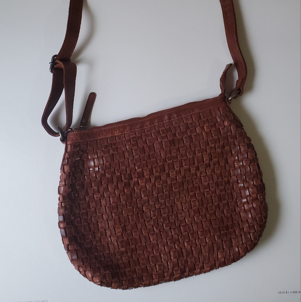 New Elegant Brown Woven Shoulder Bag